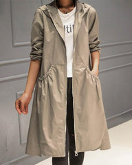 Langer, einfarbiger Trenchcoat