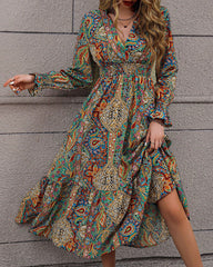 Kleid mit V-Ausschnitt und Paisley-Print