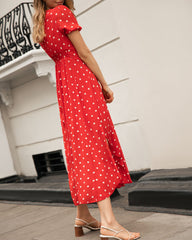 Romantisches Taillenkleid mit Polka-Dot-Print