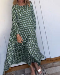 Kleid mit geometrischem Aufdruck