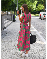 Stylisches Kleid mit V-Ausschnitt